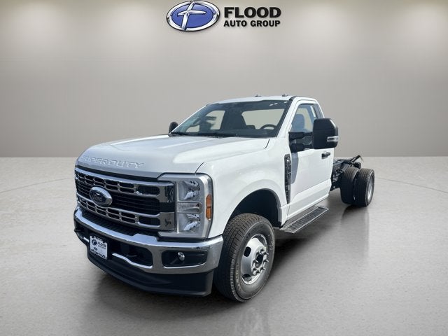 2026 Ford Super Duty F-350 DRW XL