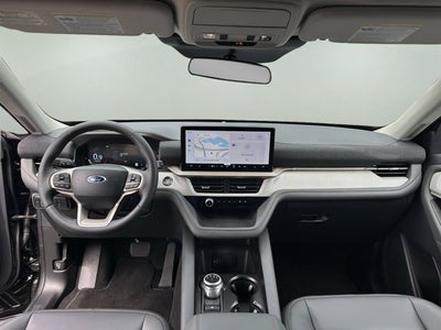 2026 Ford Explorer XLT