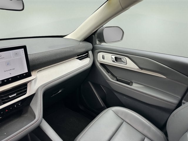 2026 Ford Explorer XLT