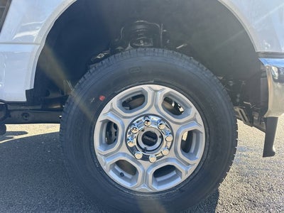 2026 Ford Super Duty F-350 SRW XLT