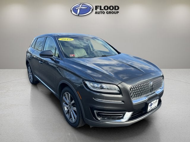 2019 Lincoln Nautilus Select