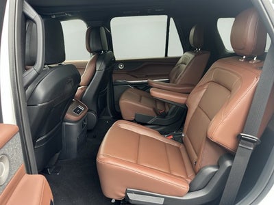 2027 Lincoln Navigator Reserve