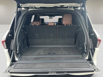 2027 Lincoln Navigator Reserve
