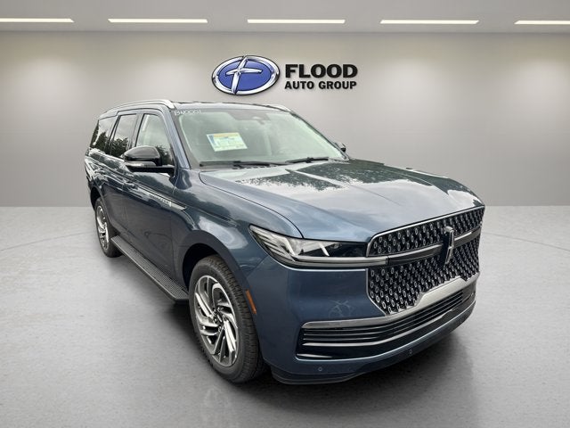 2027 Lincoln Navigator Premiere