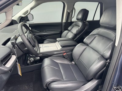 2027 Lincoln Navigator Premiere