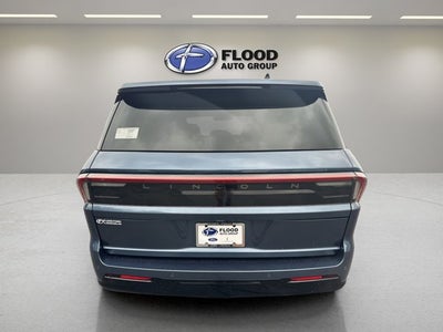 2027 Lincoln Navigator Premiere