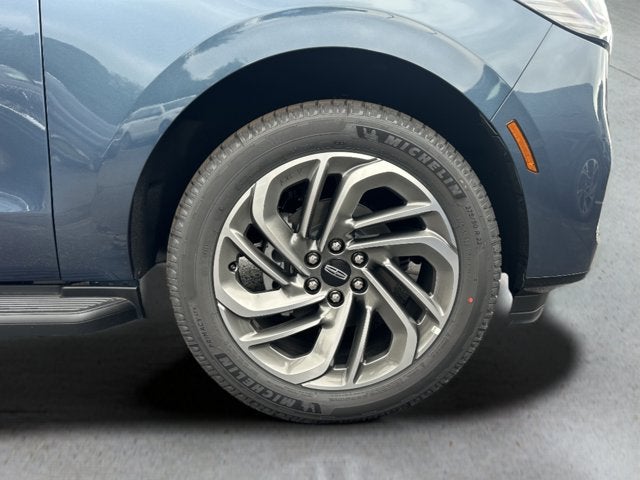 2027 Lincoln Navigator Premiere