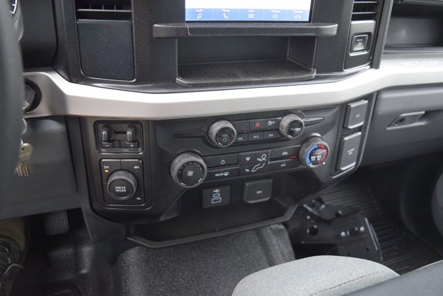 2026 Ford Super Duty F-600 DRW XLT