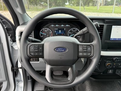 2027 Ford Super Duty F-350 SRW XL