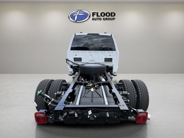 2026 Ford Super Duty F-550 DRW XL