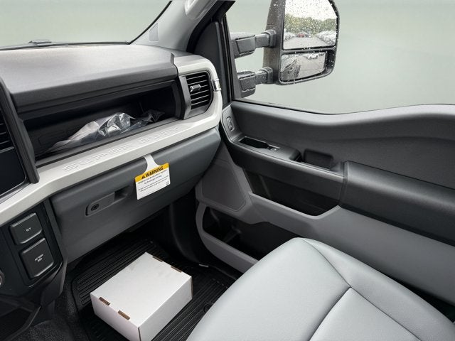 2027 Ford Super Duty F-550 DRW XL DRW