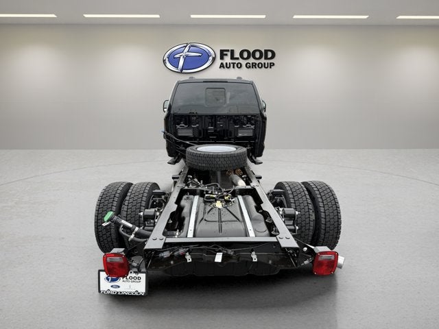 2027 Ford Super Duty F-550 DRW XL DRW
