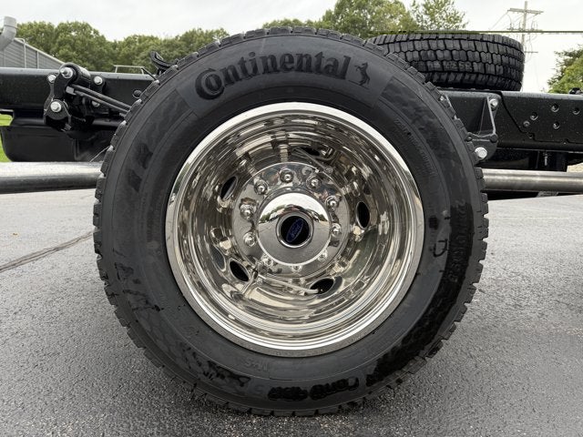2027 Ford Super Duty F-550 DRW XL DRW