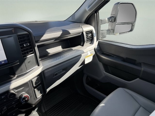 2027 Ford Super Duty F-550 DRW XL DRW