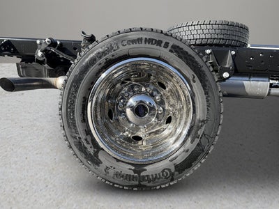 2027 Ford Super Duty F-550 DRW XL DRW