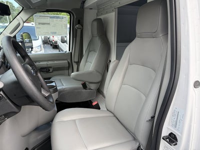 2027 Ford E-Series Cutaway Base Cutaway