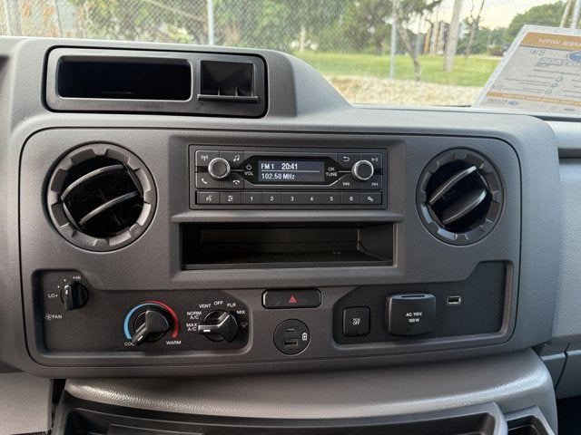 2027 Ford E-Series Cutaway Base Cutaway