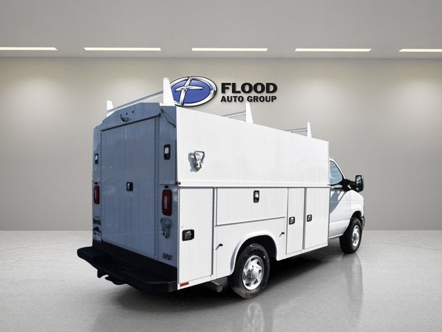 2025 Ford E-Series Cutaway BASE