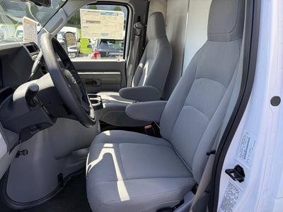 2027 Ford E-Series Cutaway E-450 DRW