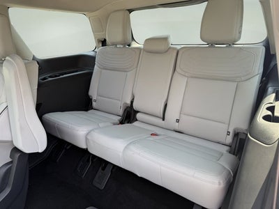 2027 Ford Expedition Platinum