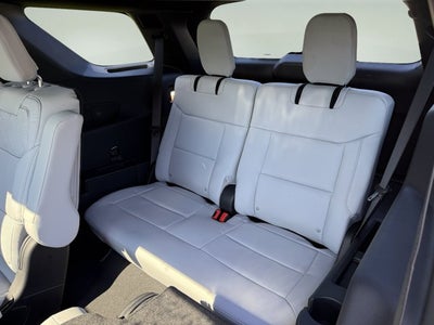 2027 Ford Explorer Platinum