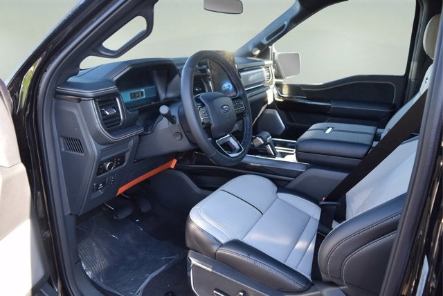 2025 Ford F-150 Lightning Platinum