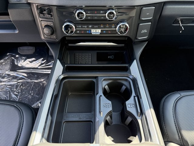 2027 Ford Super Duty F-250 SRW Platinum