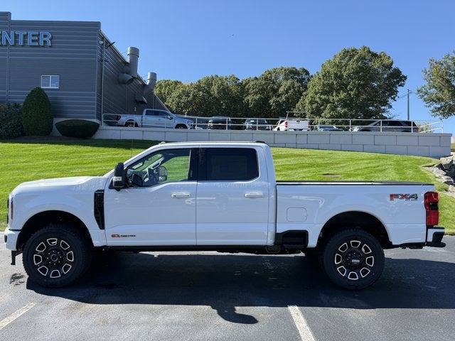 2027 Ford Super Duty F-250 SRW Platinum