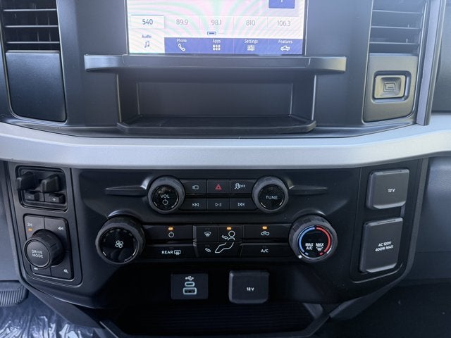 2027 Ford Super Duty F-250 SRW XLT