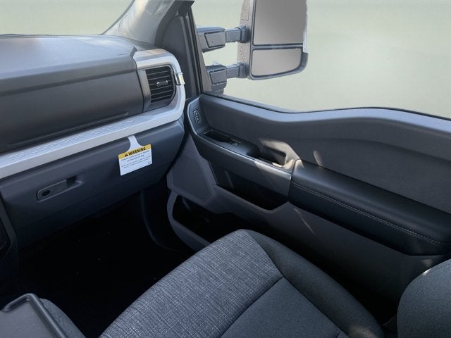 2027 Ford Super Duty F-250 SRW XLT