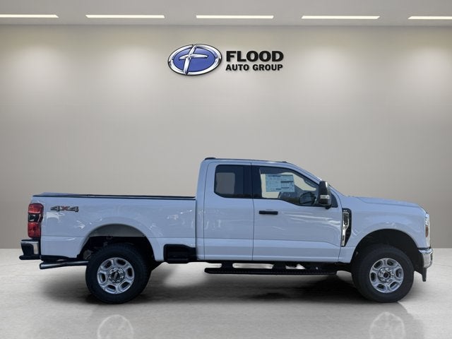 2027 Ford Super Duty F-250 SRW XLT