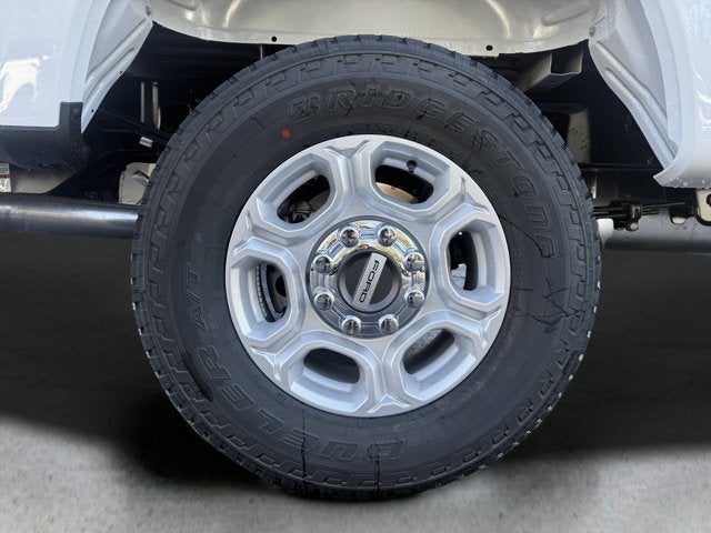 2027 Ford Super Duty F-250 SRW XLT