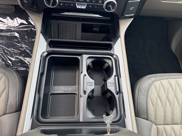 2026 Ford Super Duty F-250 SRW Platinum