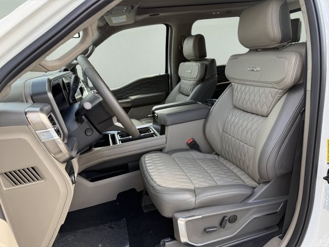 2027 Ford Super Duty F-250 SRW Platinum