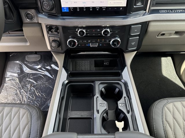 2027 Ford Super Duty F-250 SRW Platinum