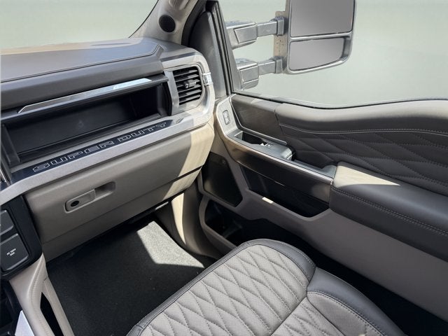 2027 Ford Super Duty F-250 SRW Platinum