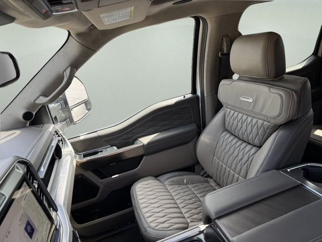 2027 Ford Super Duty F-250 SRW Platinum
