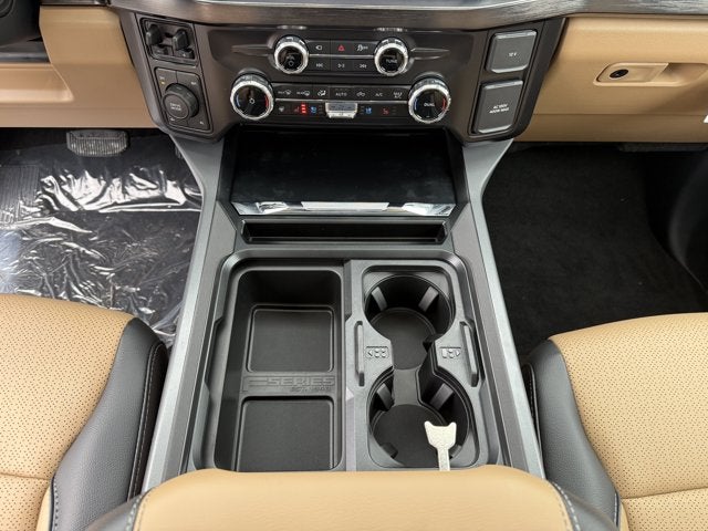 2027 Ford Super Duty F-250 SRW Lariat