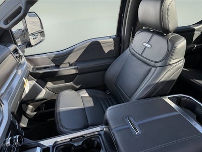 2027 Ford Super Duty F-250 SRW Platinum