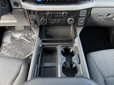 2027 Ford Super Duty F-250 SRW XLT