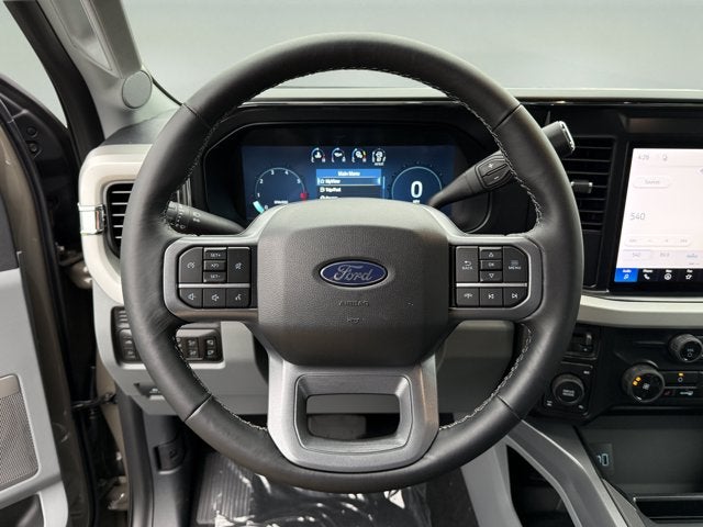2027 Ford Super Duty F-250 SRW XLT