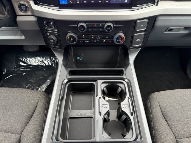 2027 Ford Super Duty F-250 SRW XLT