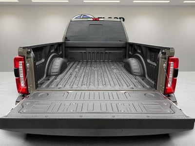 2027 Ford Super Duty F-250 SRW XLT
