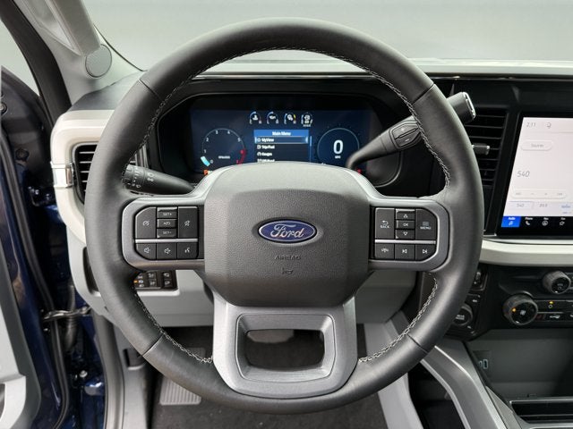 2027 Ford Super Duty F-250 SRW XLT