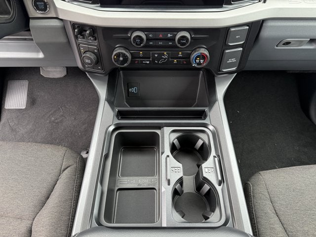 2027 Ford Super Duty F-250 SRW XLT