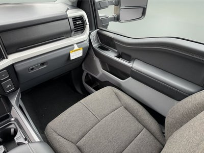 2027 Ford Super Duty F-250 SRW XLT