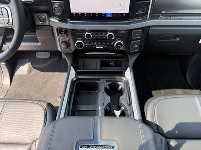 2026 Ford Super Duty F-250 SRW Platinum