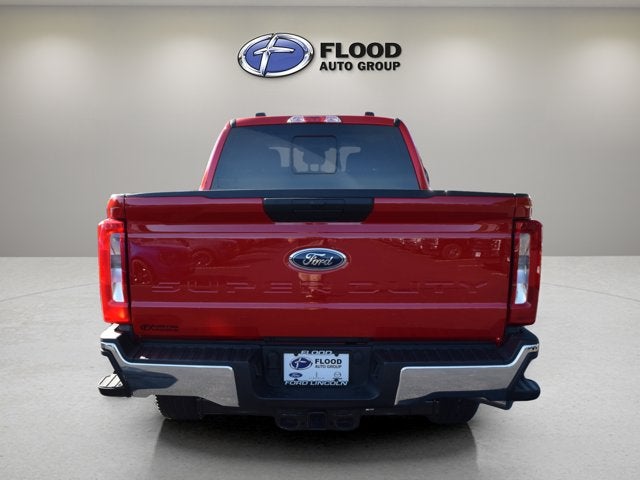 2026 Ford Super Duty F-350 SRW XLT