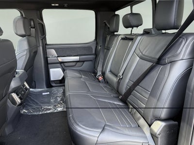 2027 Ford Super Duty F-350 SRW Platinum