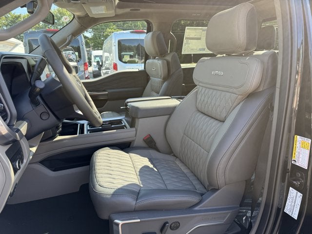 2027 Ford Super Duty F-350 SRW Platinum